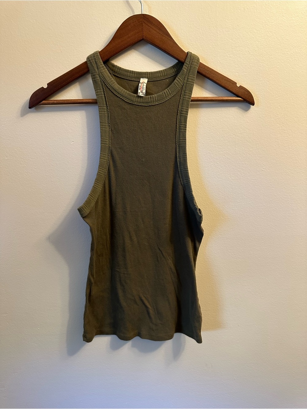 #373 Jennifer Lopez Olive Green Ribbed High-Neck Tank